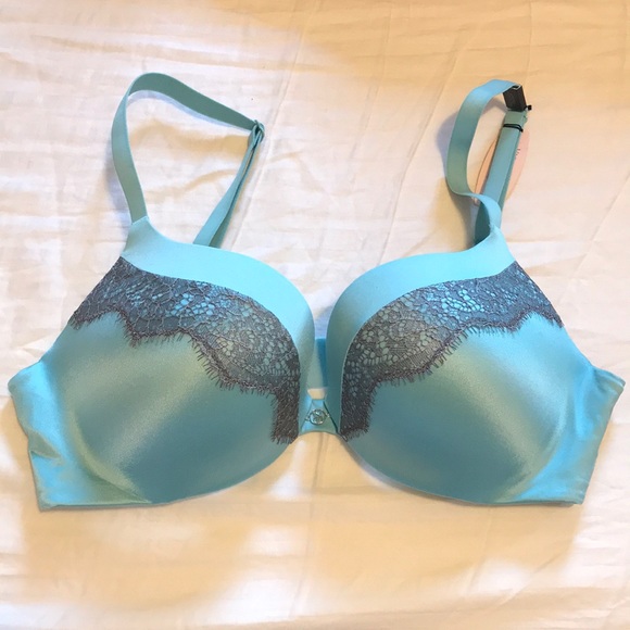 Victoria’s secret push-up bra. Discontinued. - Picture 1 of 5